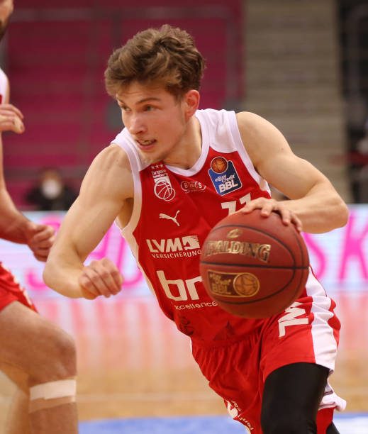 小范围传递 小范围传递