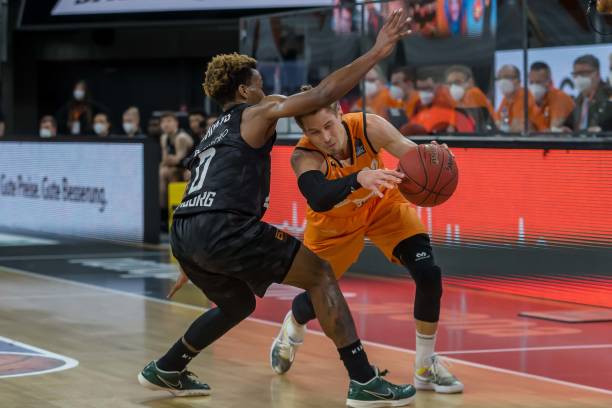 今年的局势 今年的局势