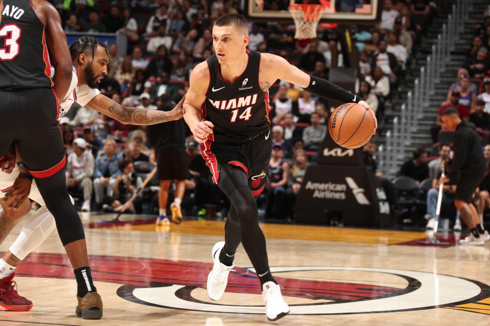 面对太阳队 面对太阳队