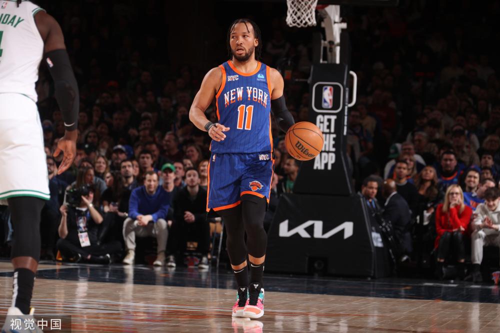 的表现充满 的表现充满